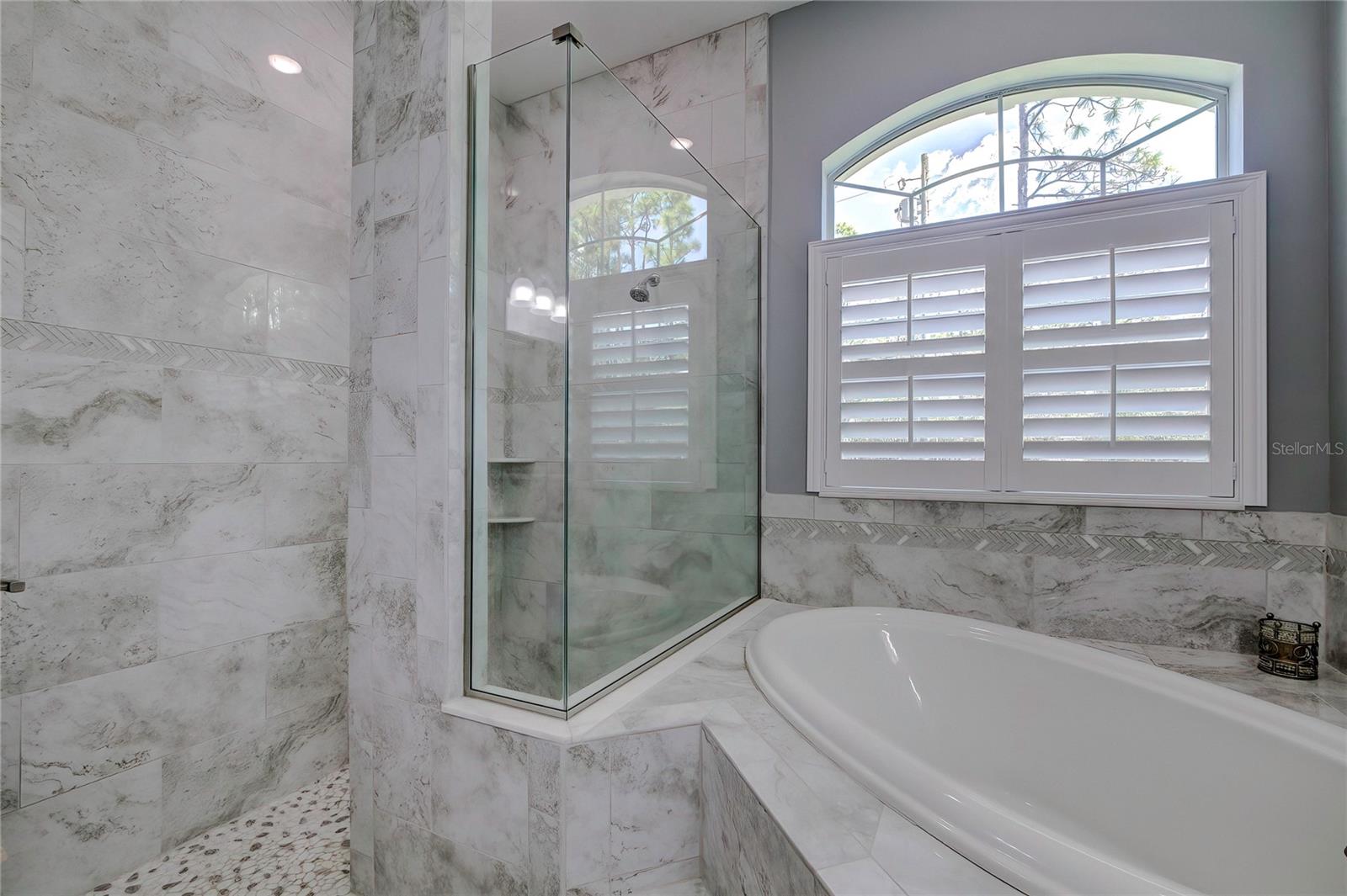 Image 19 of 56 For 10 Milbark Court