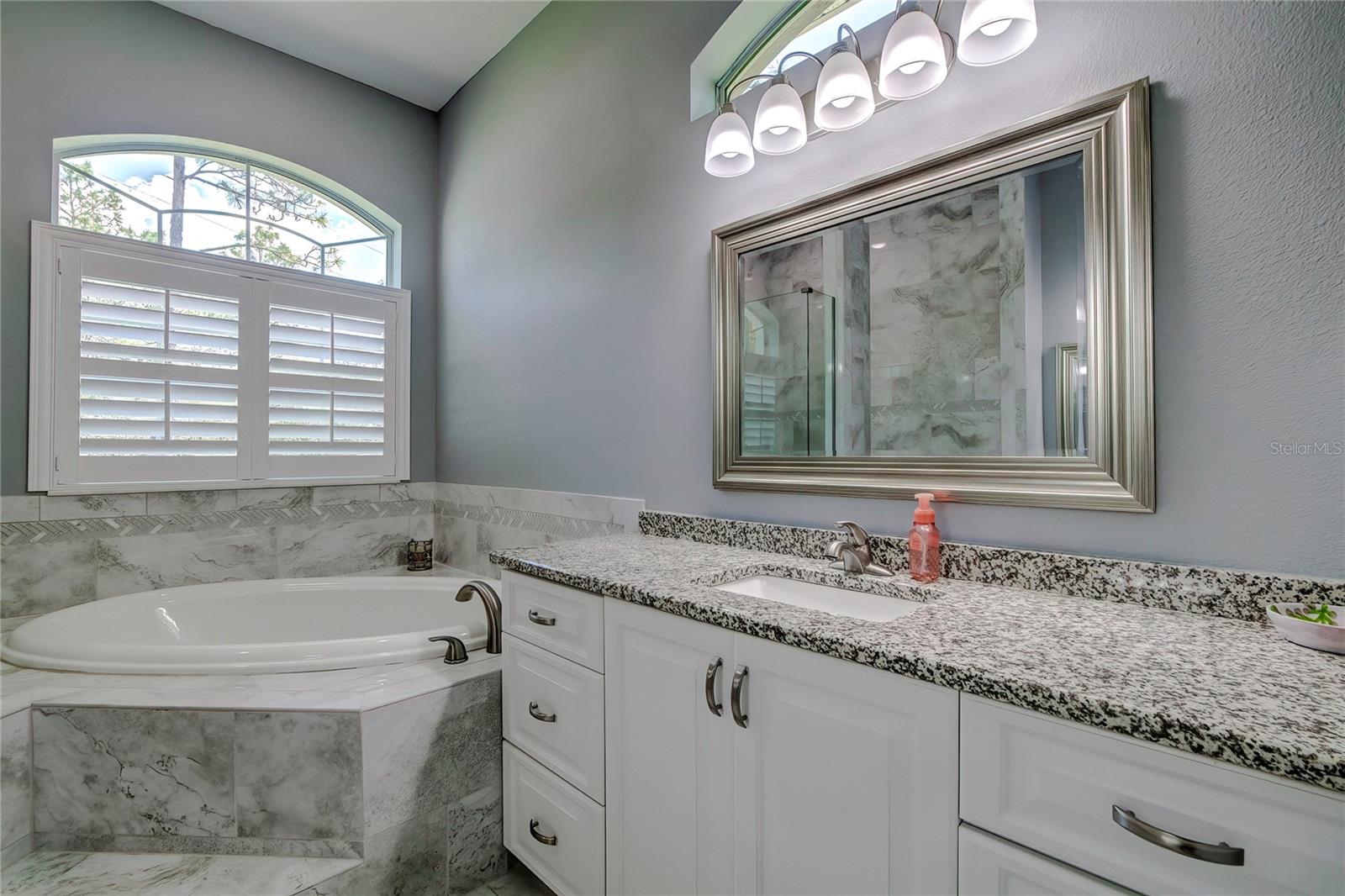 Image 20 of 56 For 10 Milbark Court