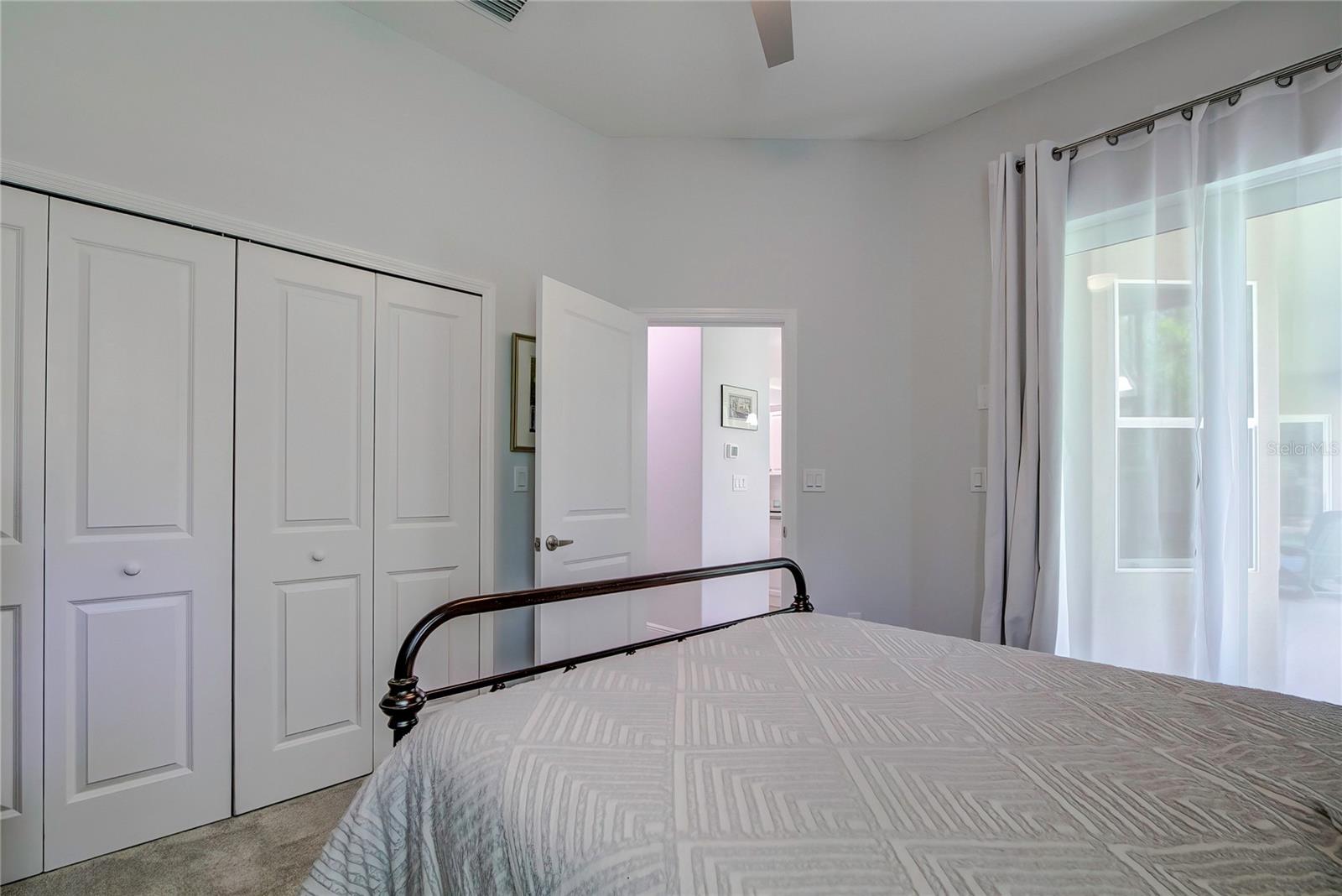 Image 32 of 56 For 10 Milbark Court