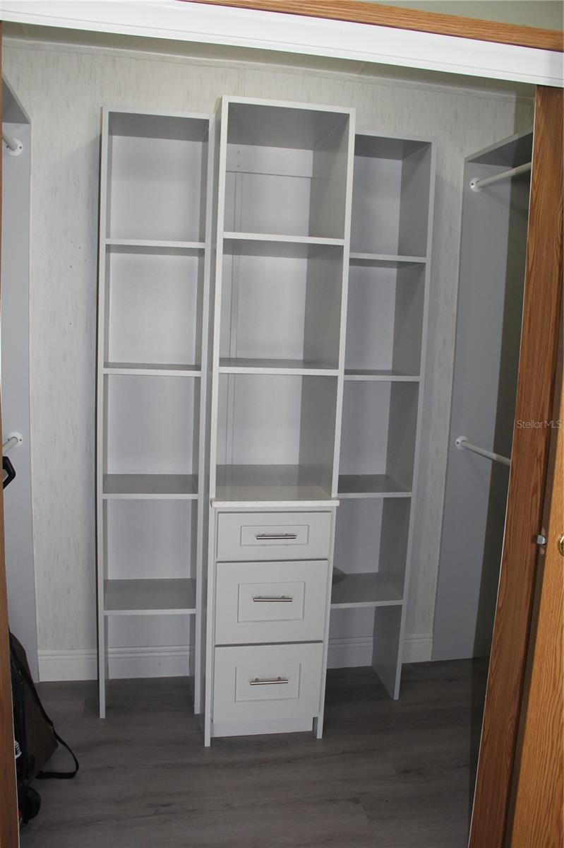 Image 13 of 33 For 13201 Crowell Road