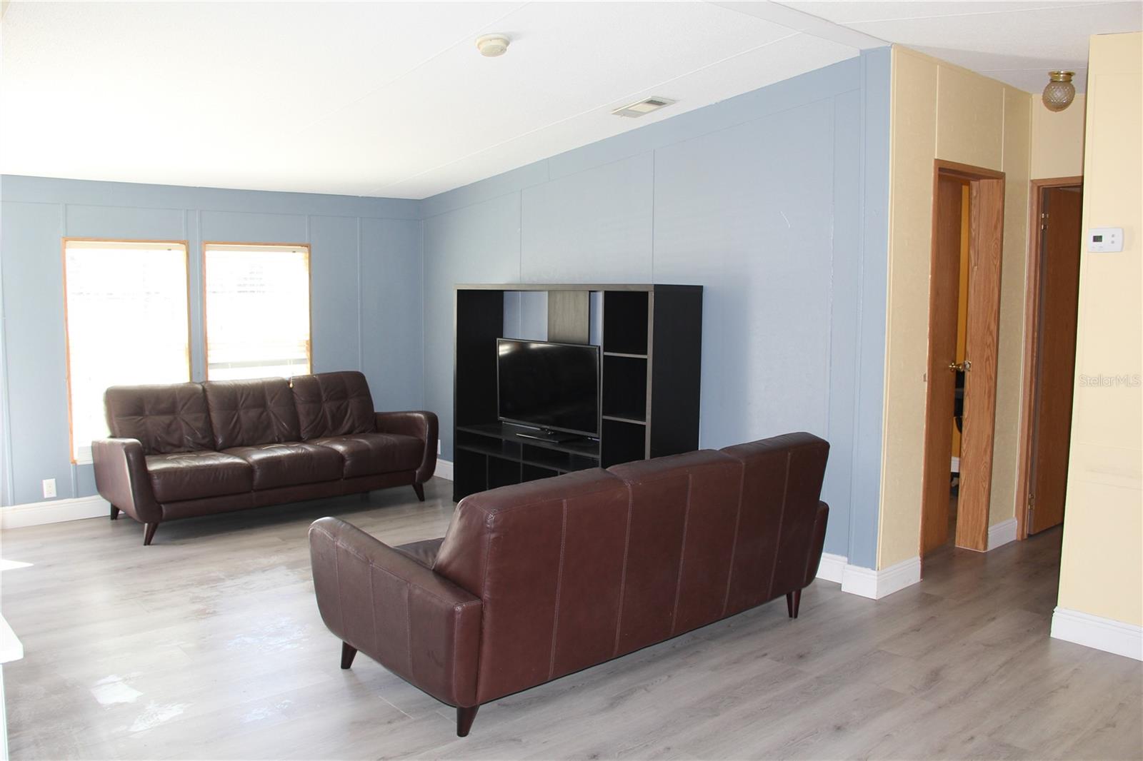 Image 3 of 33 For 13201 Crowell Road