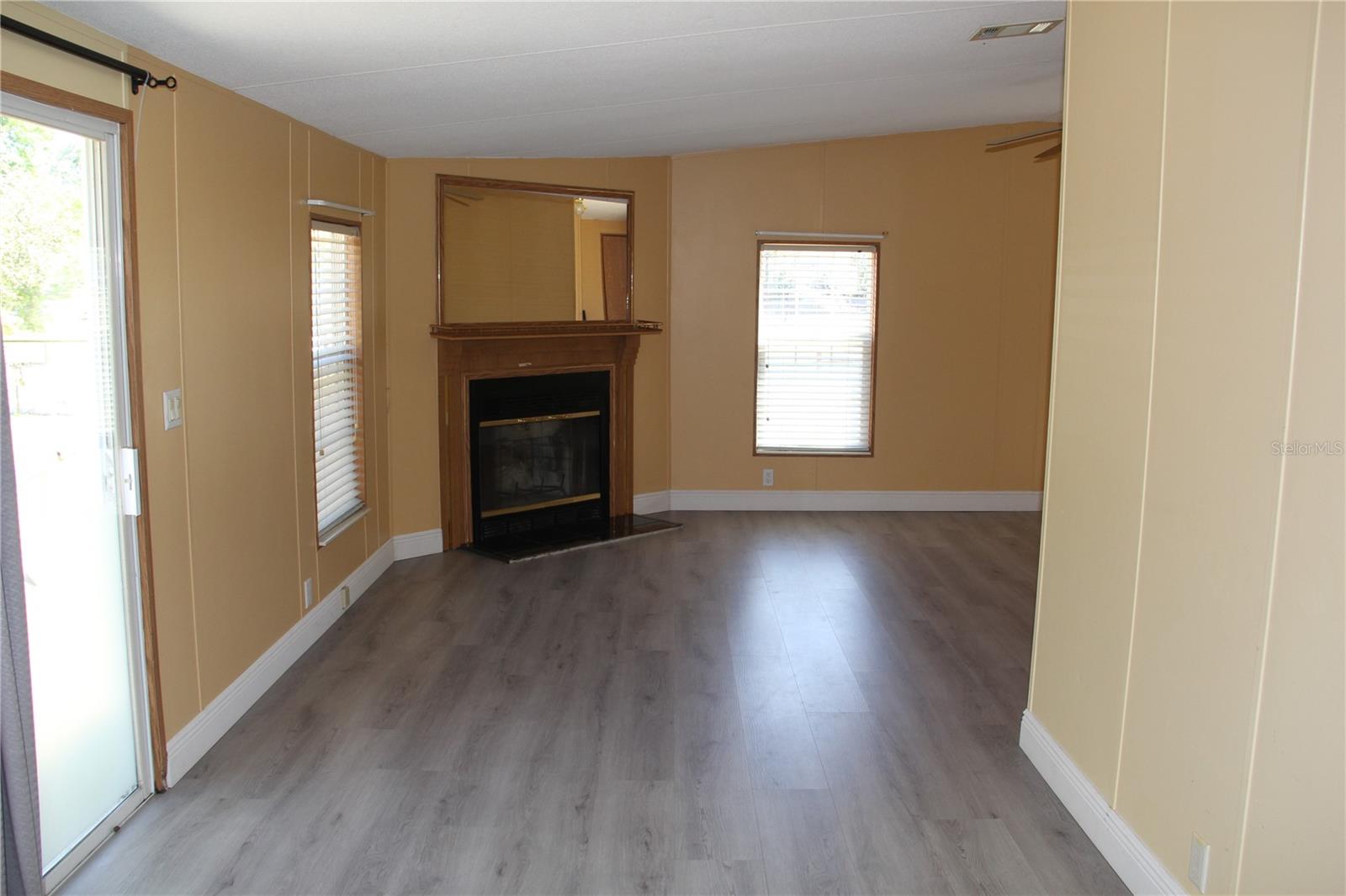 Image 6 of 33 For 13201 Crowell Road