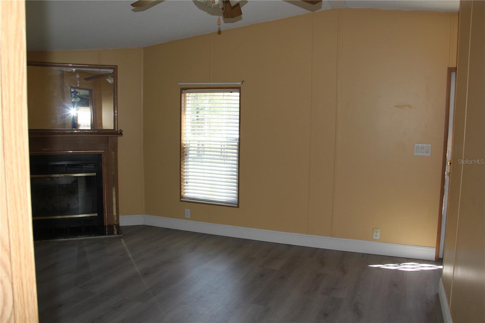 Image 9 of 33 For 13201 Crowell Road