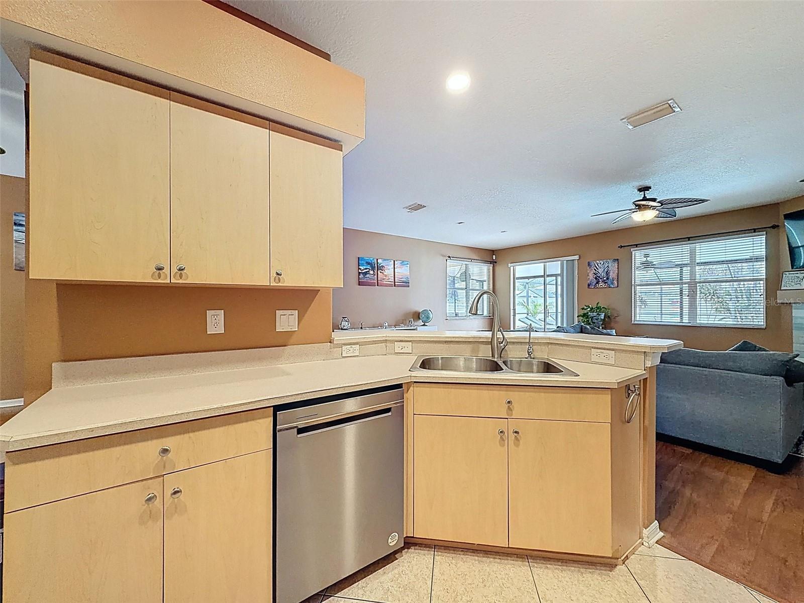 Image 16 of 82 For 1828 Sunrise Dunes Court