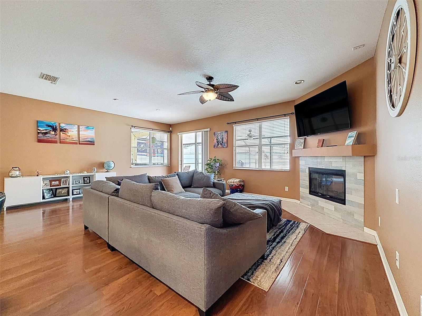 Image 20 of 82 For 1828 Sunrise Dunes Court