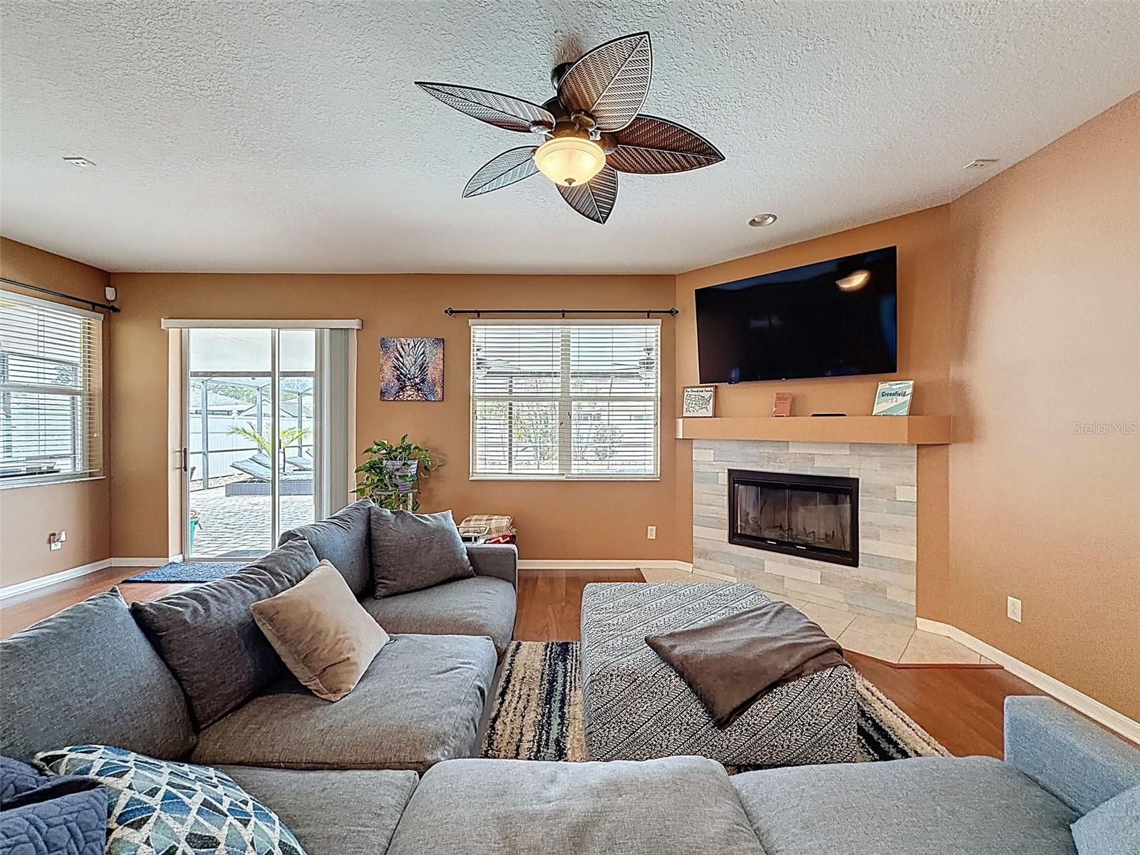 Image 21 of 82 For 1828 Sunrise Dunes Court