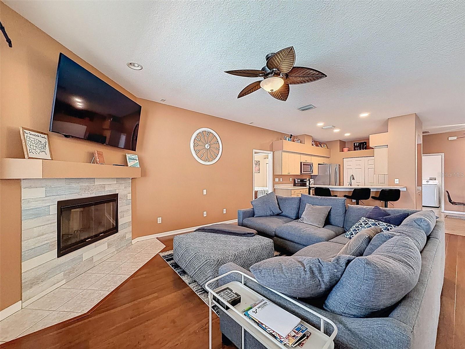 Image 23 of 82 For 1828 Sunrise Dunes Court