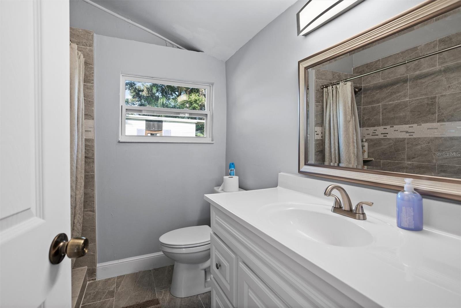 Image 8 of 30 For 1571 Myrtle Avenue