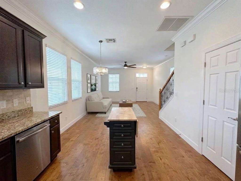 Image 2 of 10 For 633 Jetstar Lane