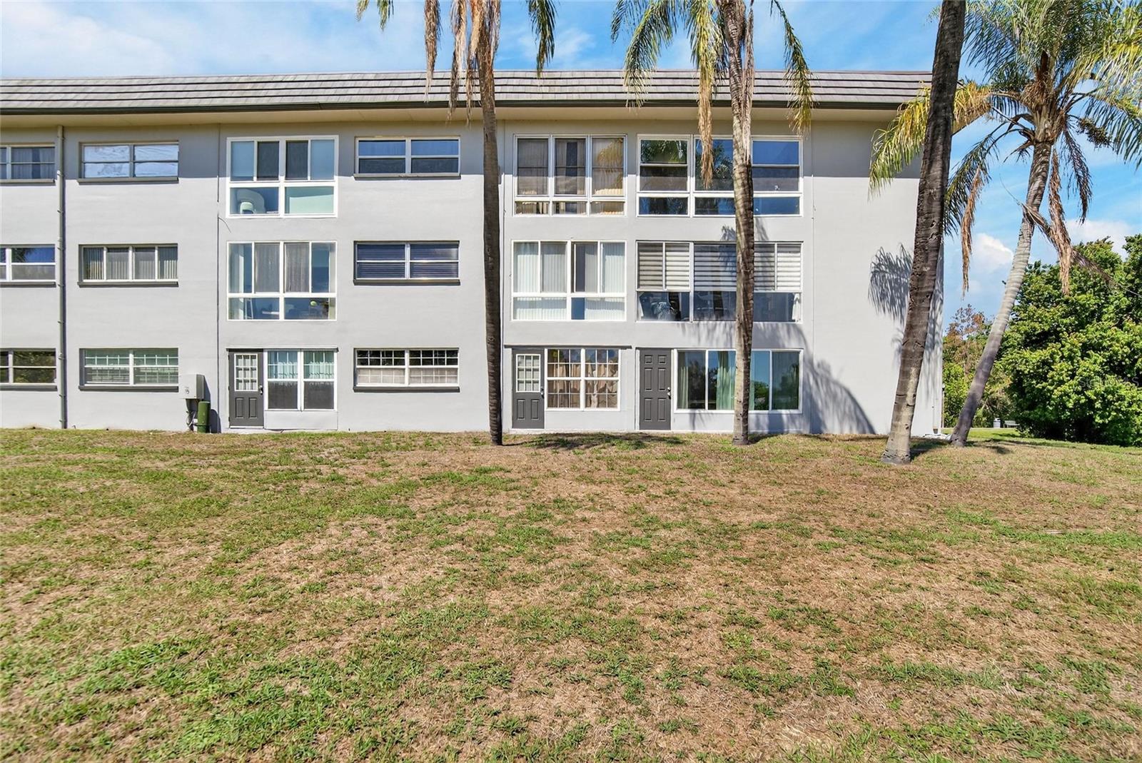 Image 37 of 52 For 1303 Hercules Avenue 2