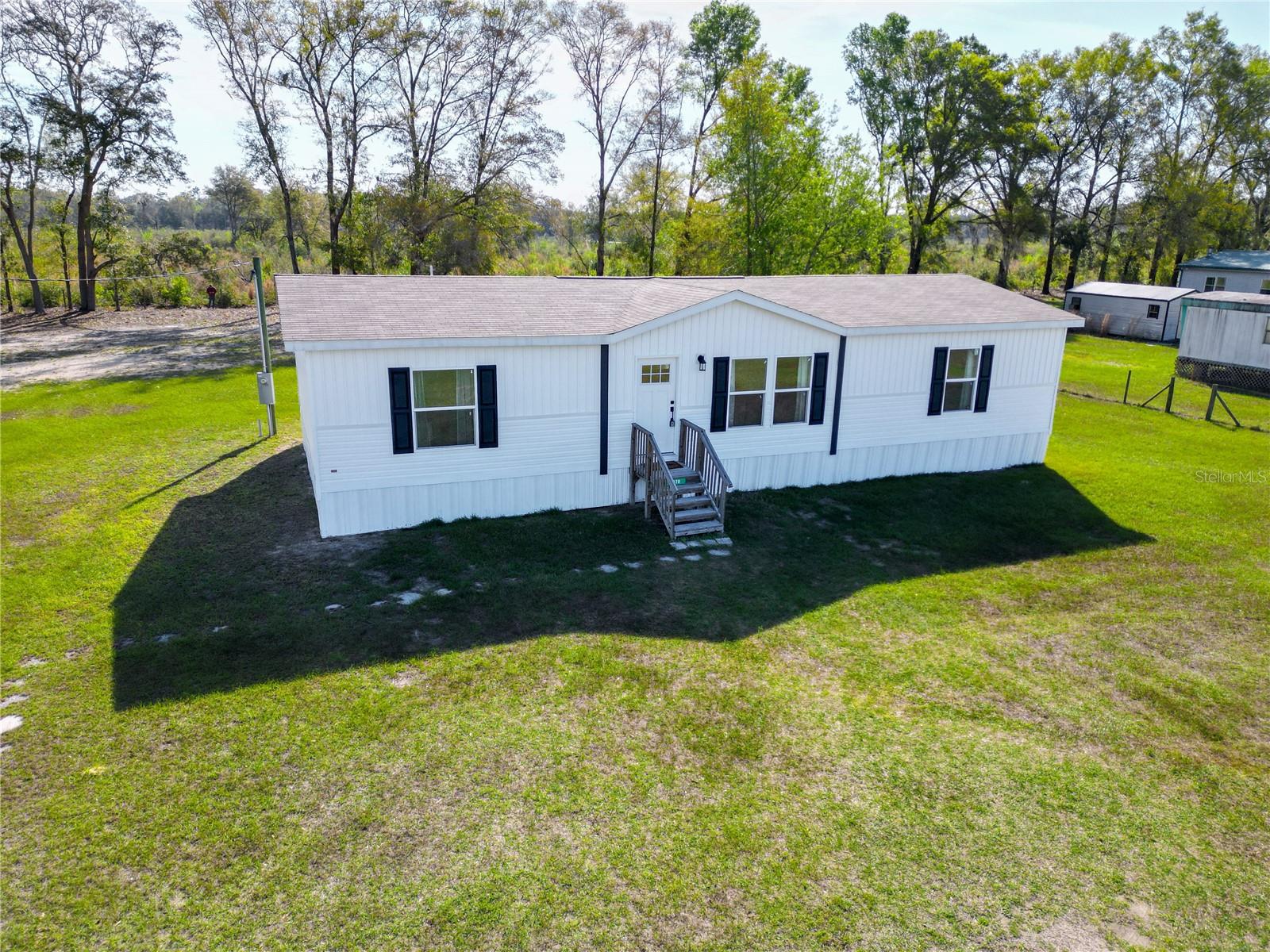 Image 5 of 31 For 5570 76th Terrace