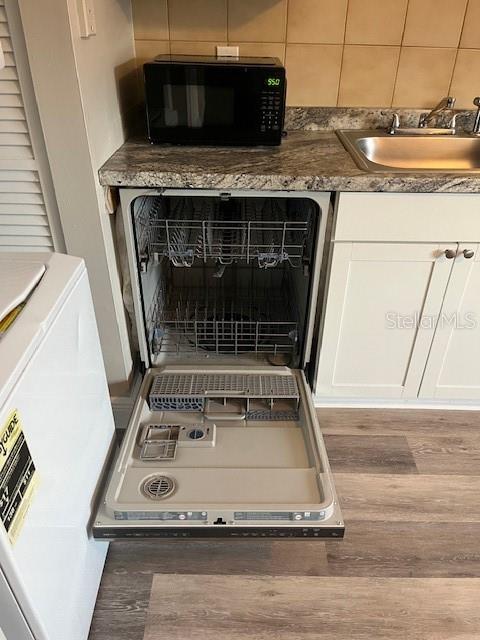 Image 7 of 30 For 4220 La Dega Court