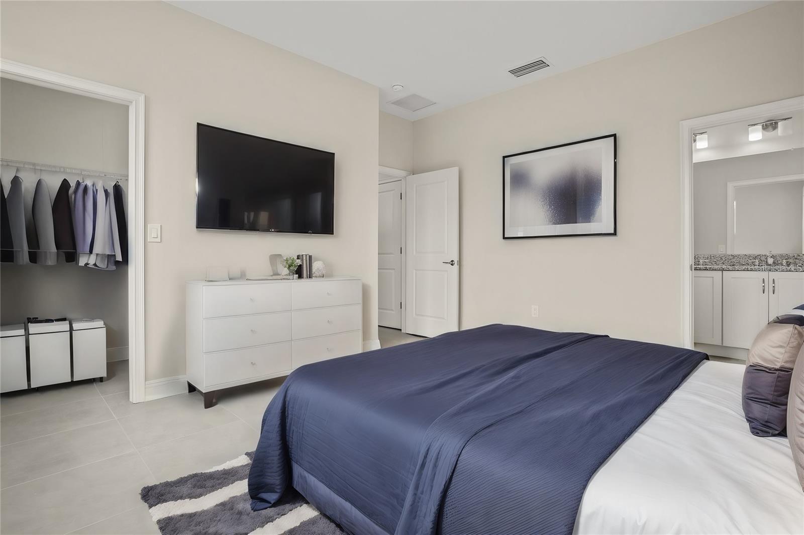 Image 11 of 24 For 1126 Melrose Avenue S