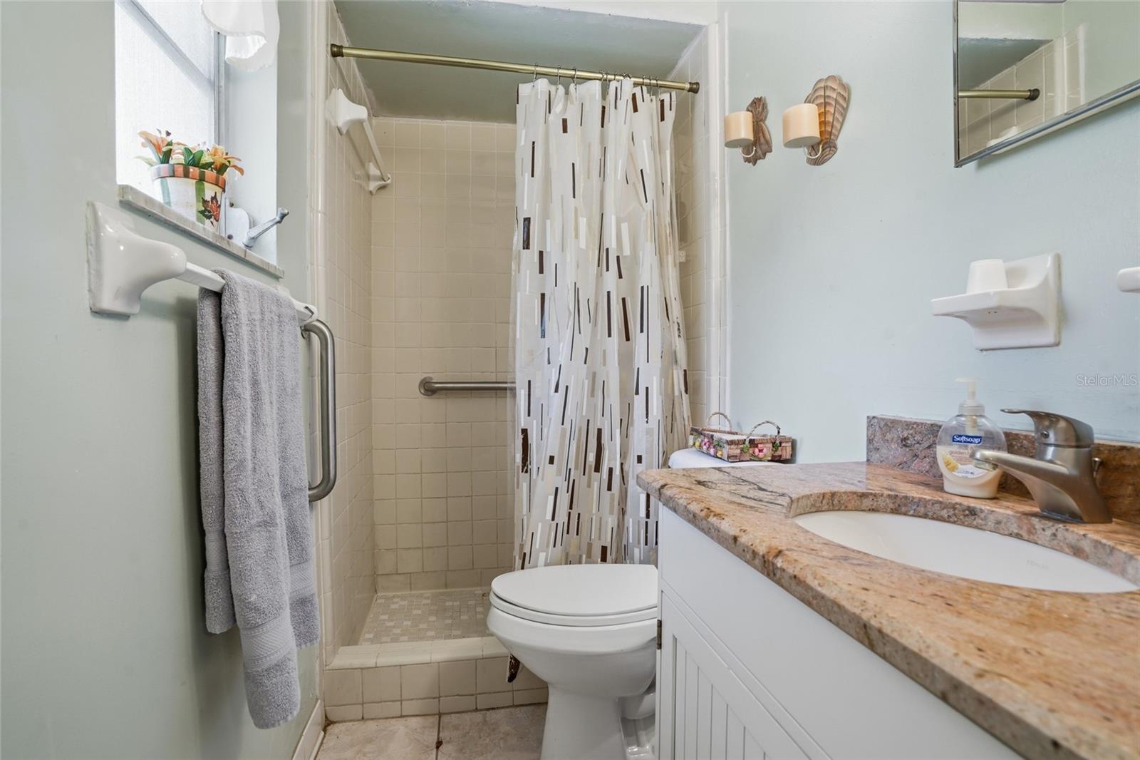 Image 20 of 29 For 3312 W Burke St