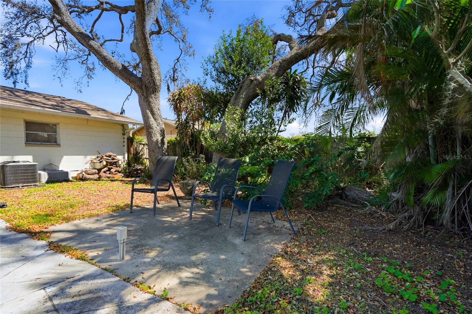 Image 23 of 29 For 3312 W Burke St