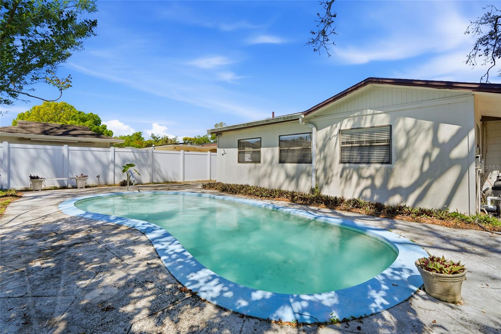 Image 24 of 29 For 3312 W Burke St