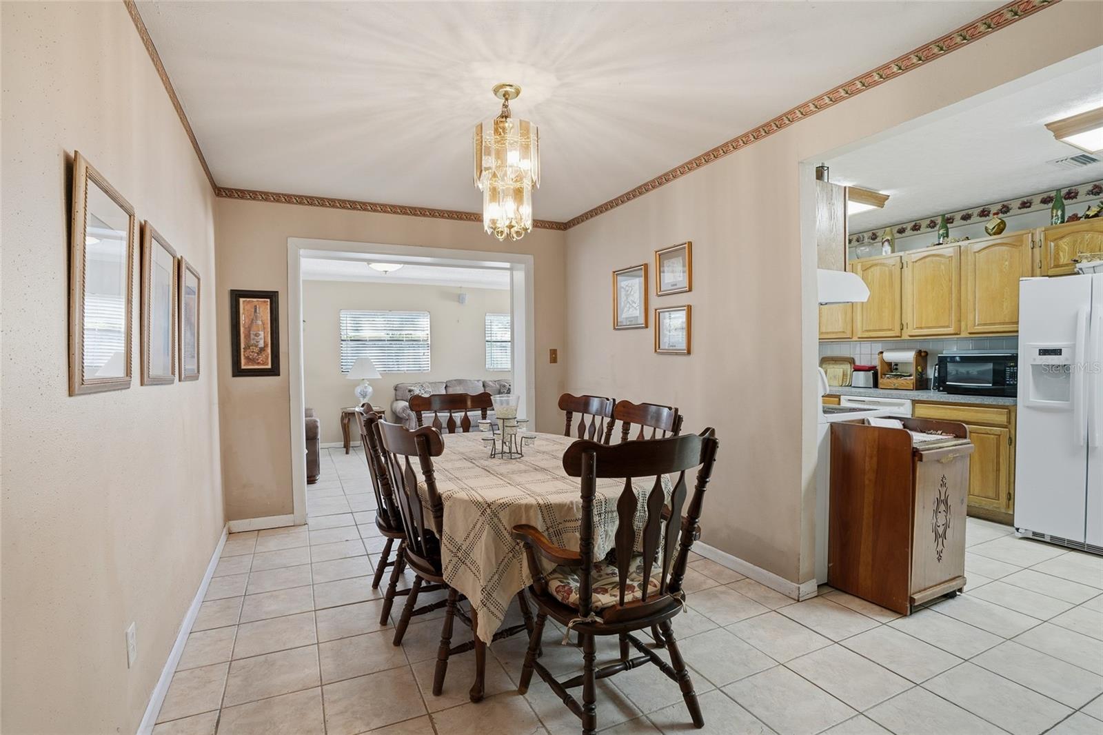 Image 8 of 29 For 3312 W Burke St