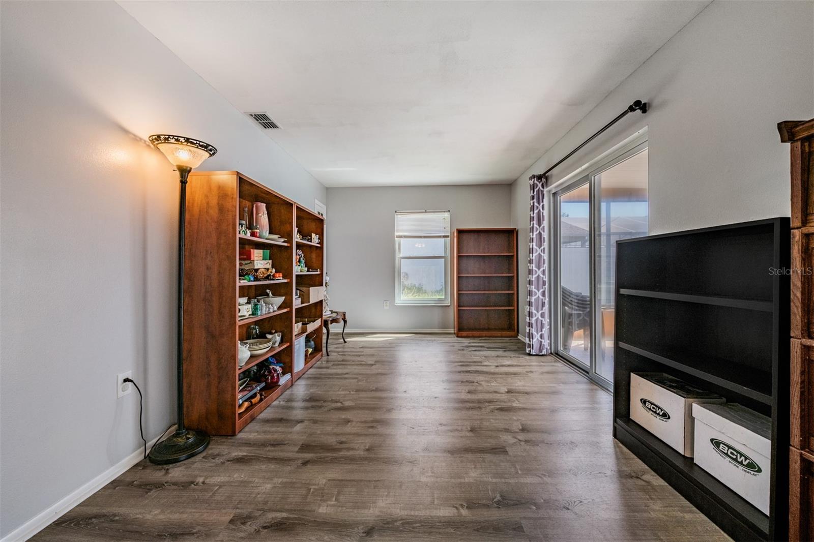 Listing photo id 20 for 11224 Sheffield Road