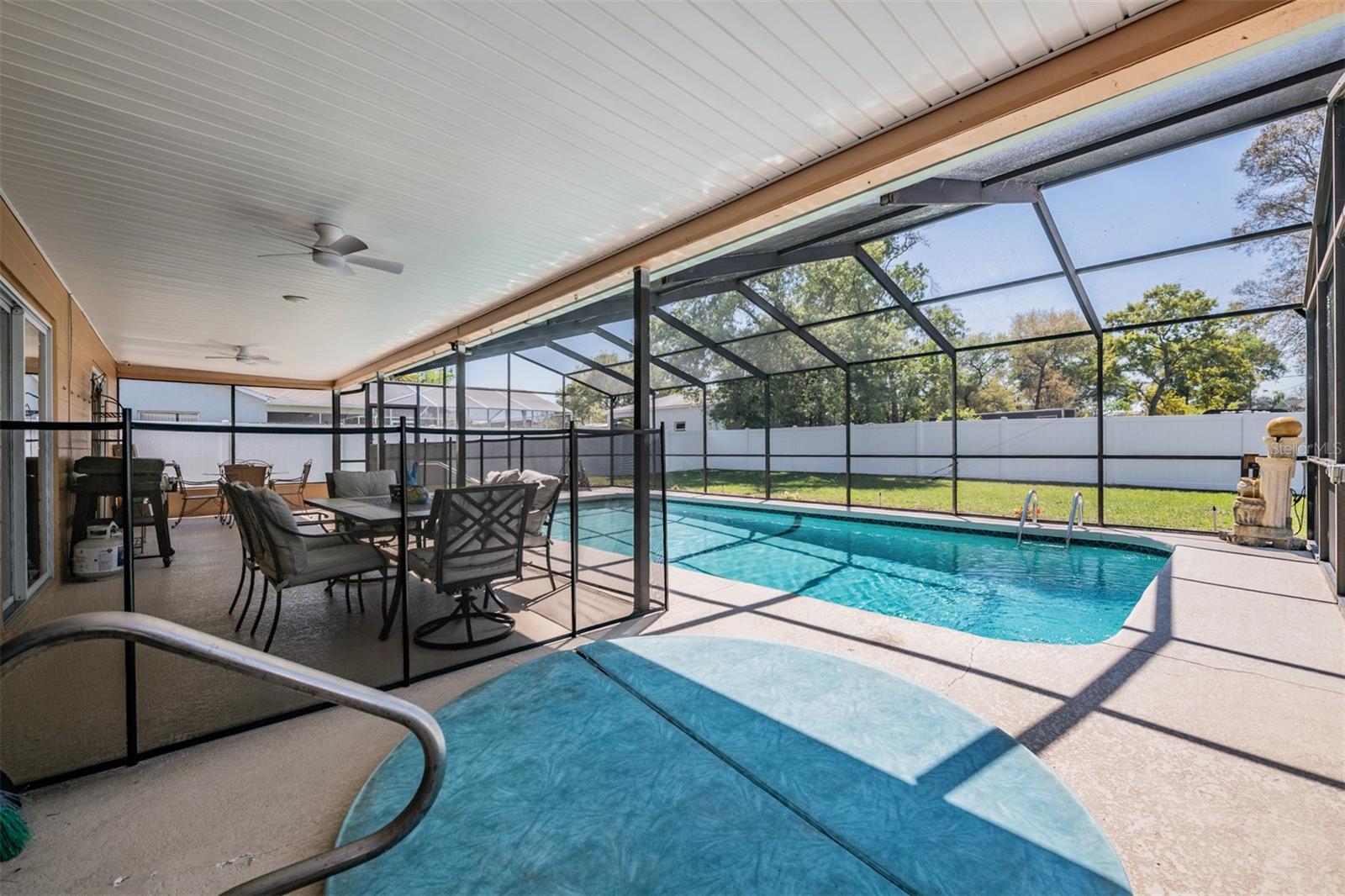 Listing photo id 23 for 11224 Sheffield Road