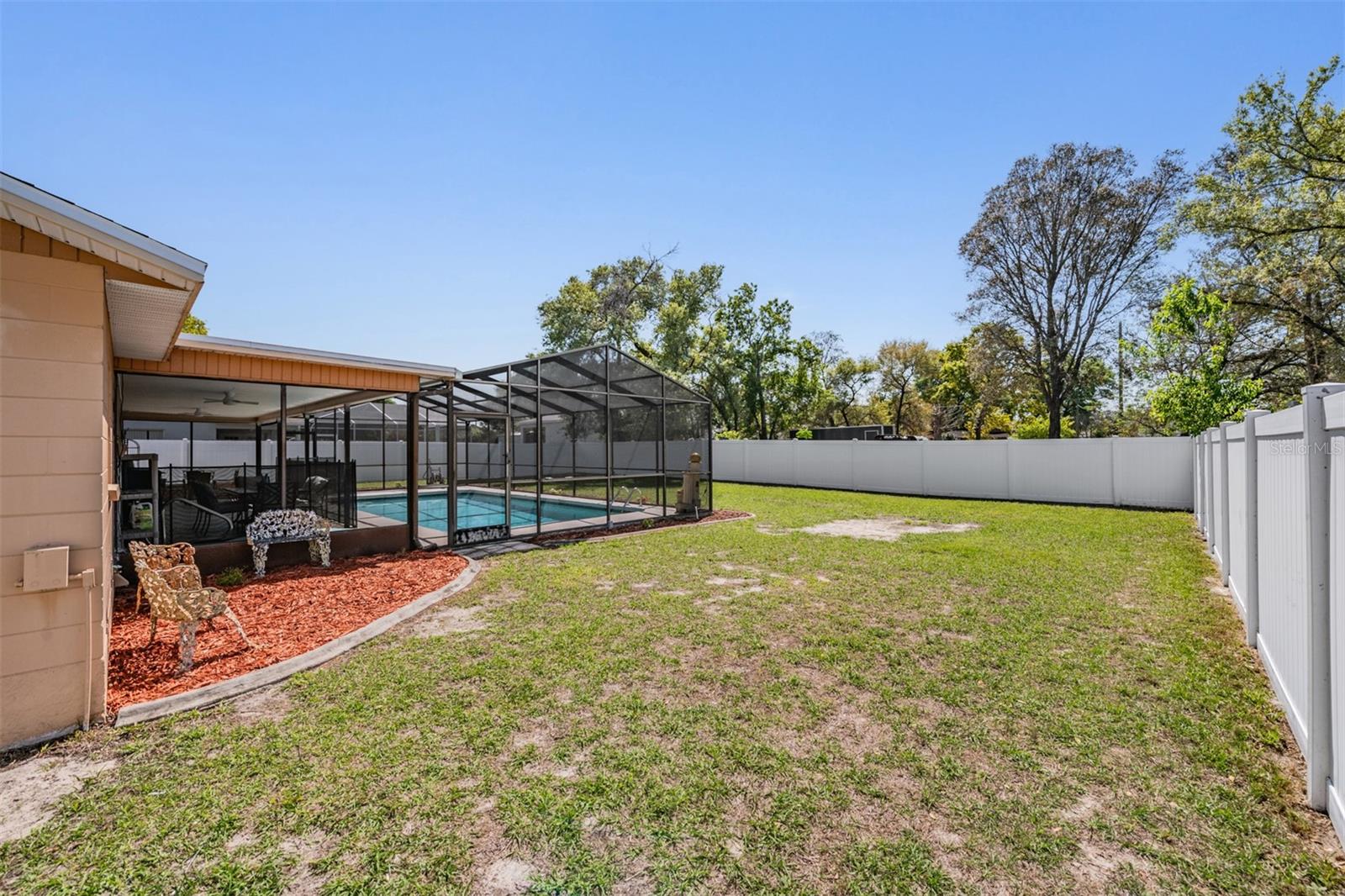 Listing photo id 26 for 11224 Sheffield Road