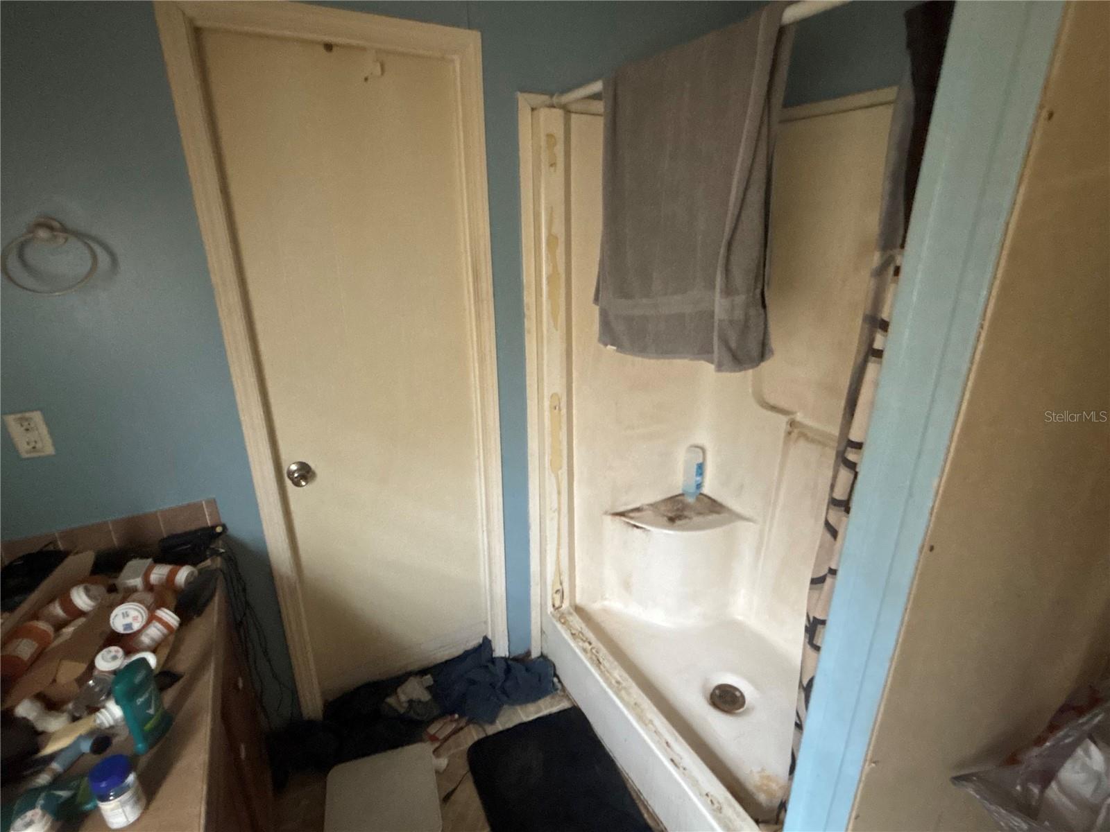 Image 37 of 48 For 6106 Nundy Avenue