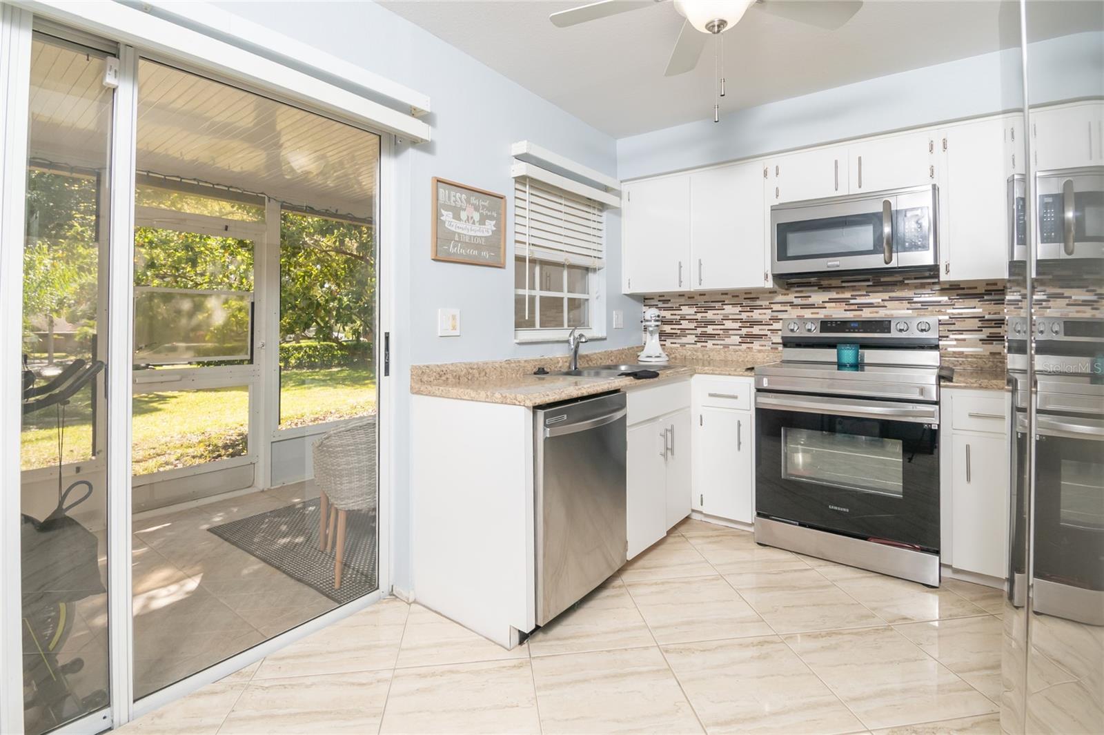 Image 2 of 22 For 2898 Thaxton Drive 74