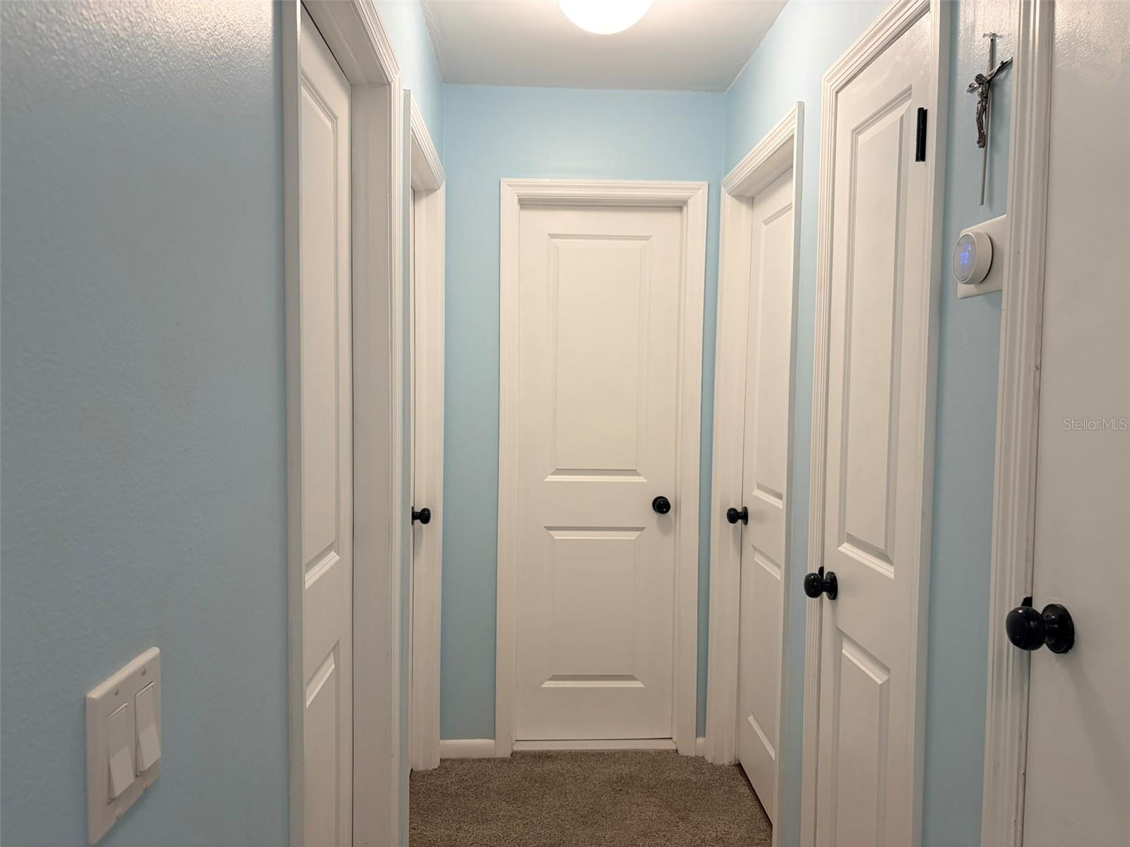 Image 22 of 37 For 16302 Rambling Vine Drive W