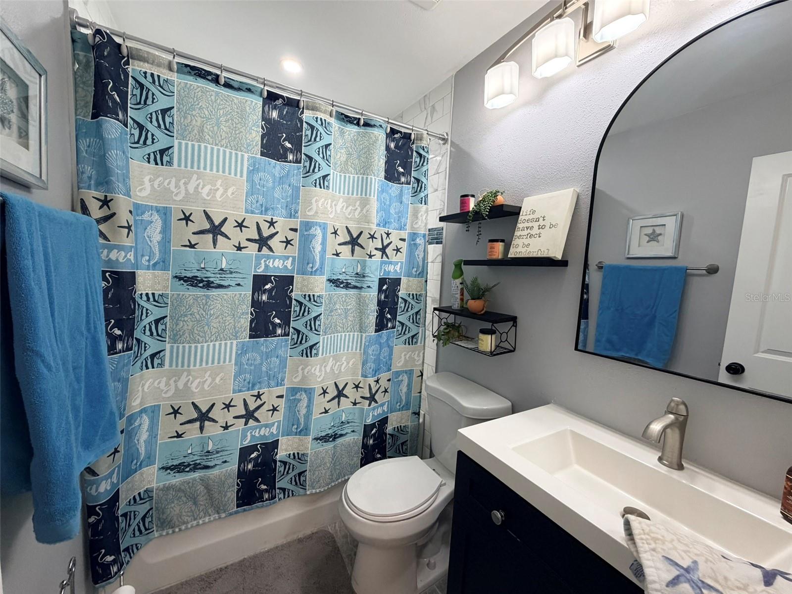 Image 25 of 37 For 16302 Rambling Vine Drive W