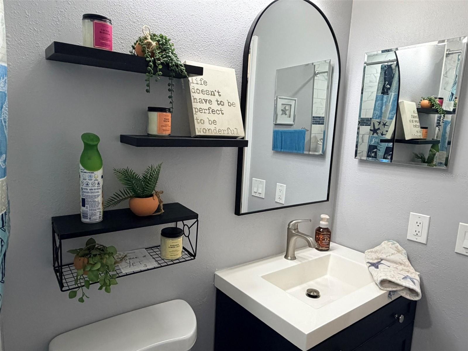 Image 27 of 37 For 16302 Rambling Vine Drive W