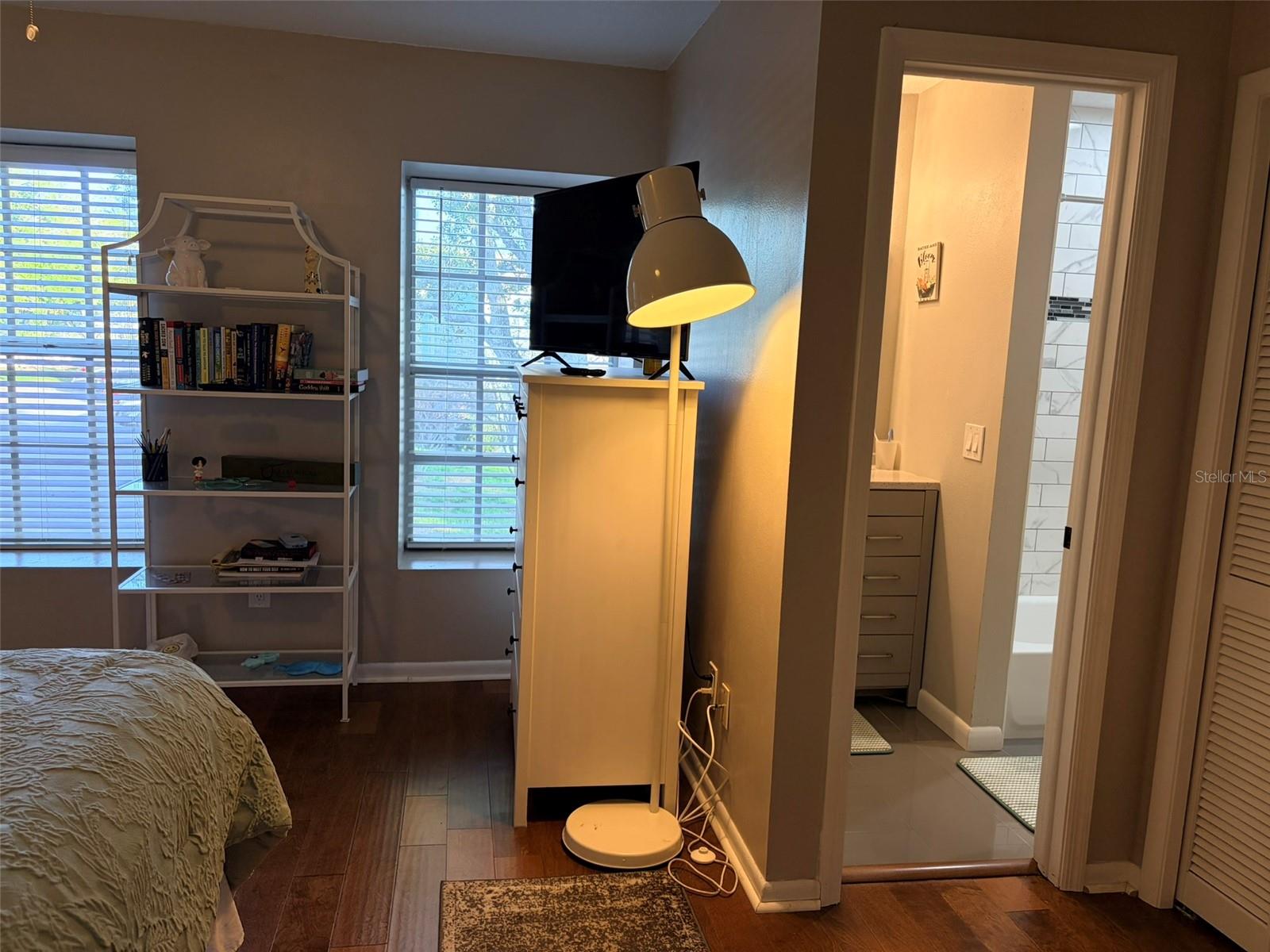 Image 32 of 37 For 16302 Rambling Vine Drive W