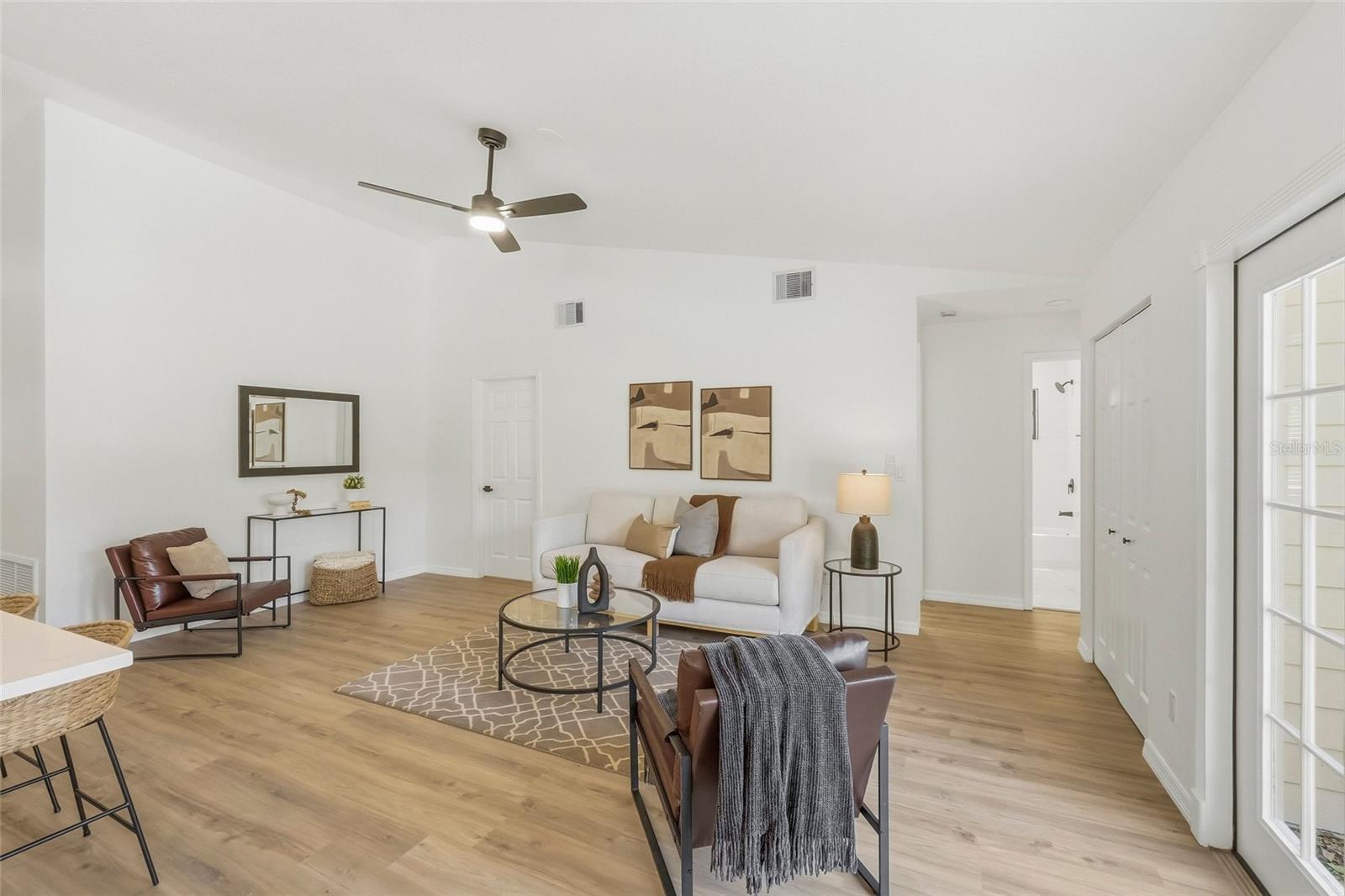 Image 14 of 38 For 576 Channel Court