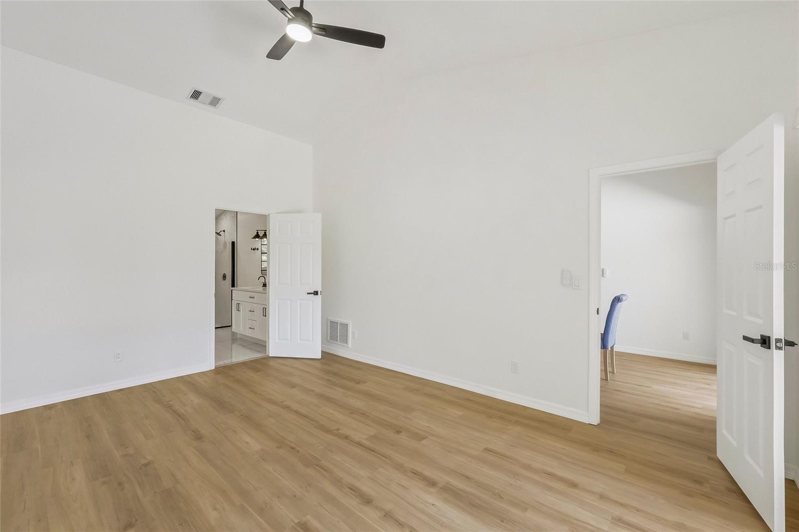 Image 16 of 38 For 576 Channel Court