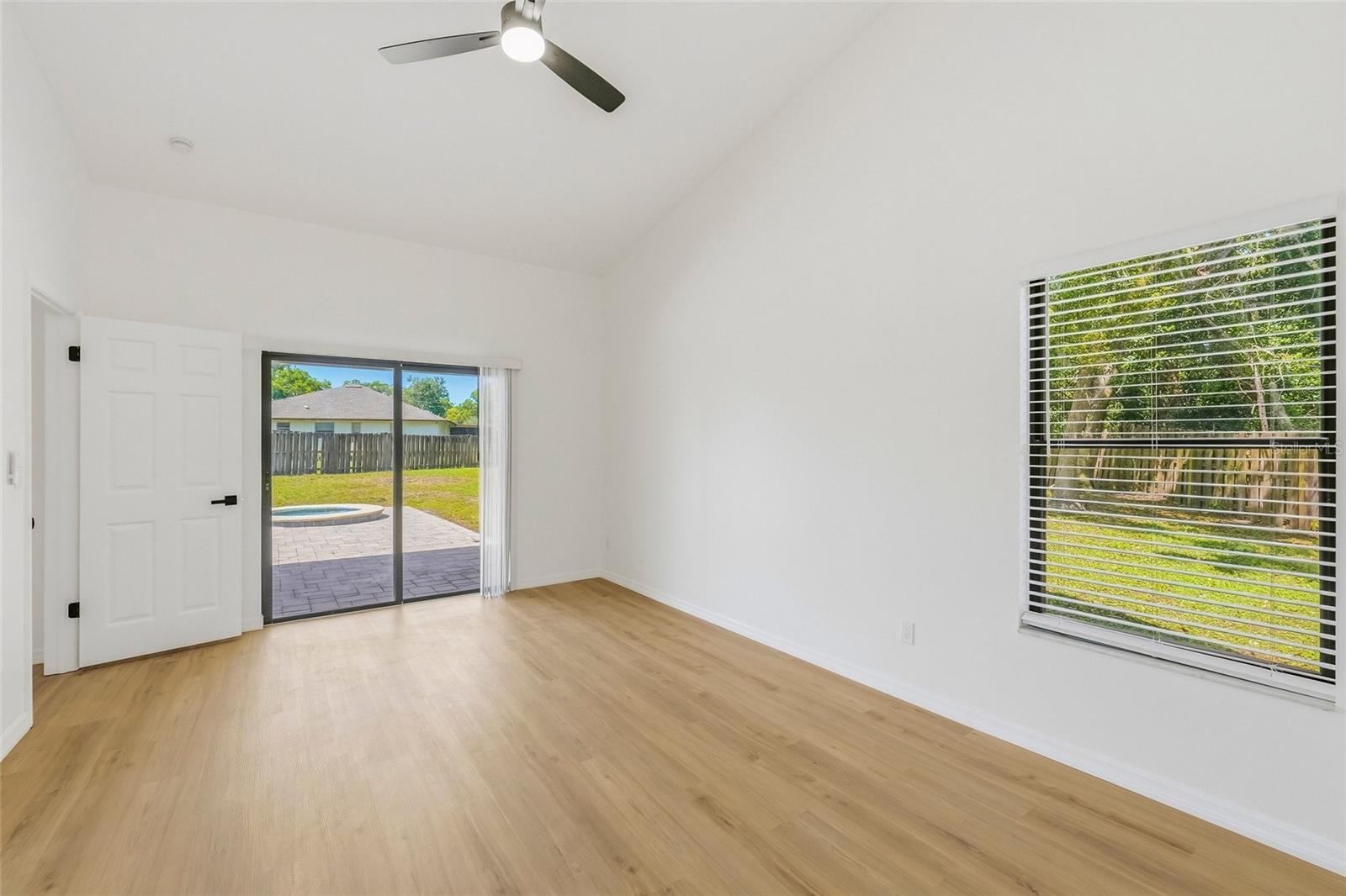 Image 17 of 38 For 576 Channel Court