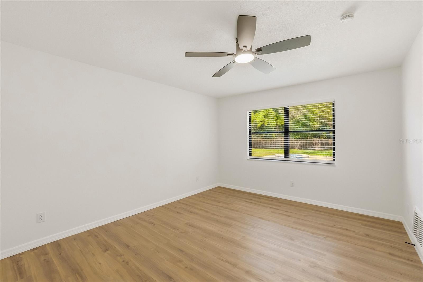 Image 22 of 38 For 576 Channel Court