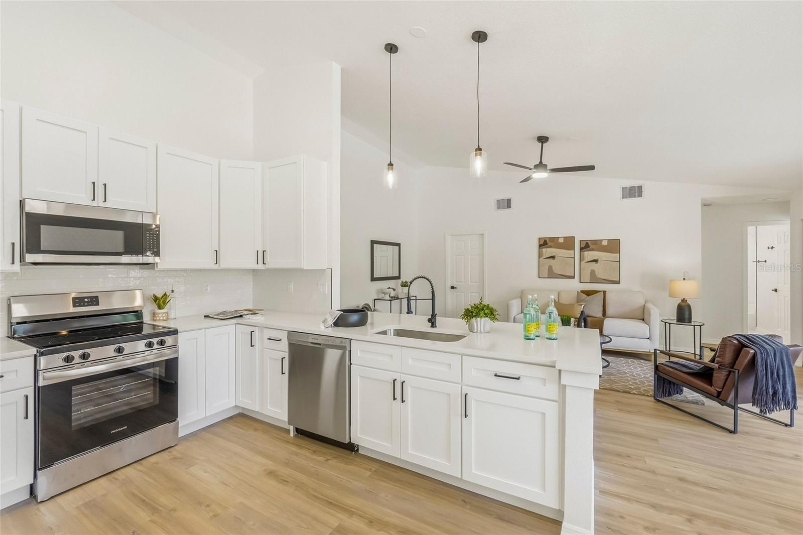 Image 8 of 38 For 576 Channel Court