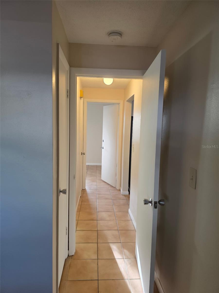 Image 10 of 13 For 333 Lagoon Drive 5