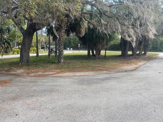 Image 13 of 13 For 333 Lagoon Drive 5