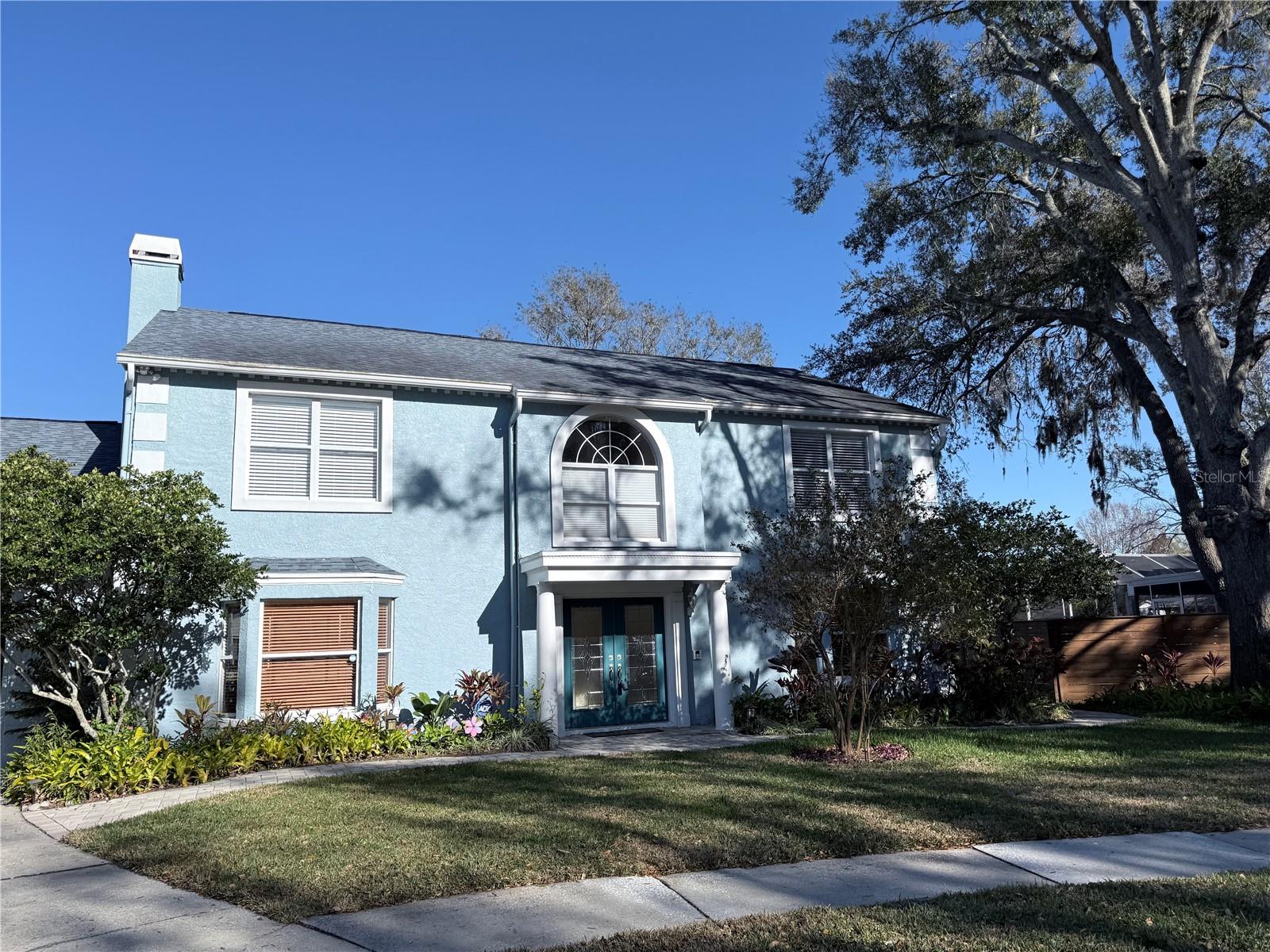 Details for 13548 Lake Magdalene Drive, TAMPA, FL 33613