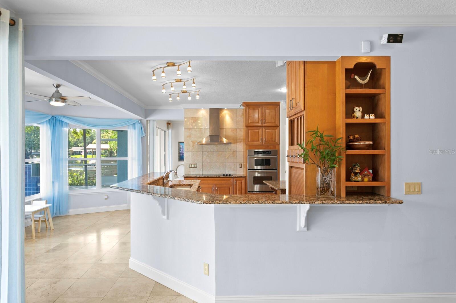 Image 11 of 76 For 13548 Lake Magdalene Drive