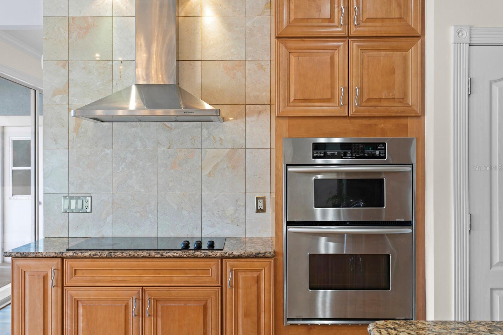 Image 15 of 76 For 13548 Lake Magdalene Drive