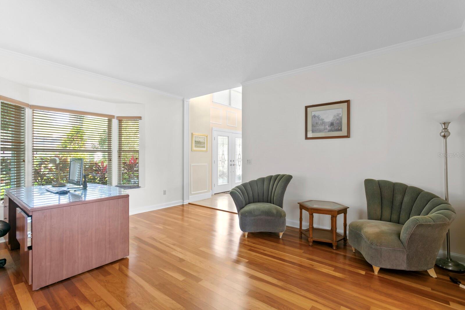 Image 37 of 76 For 13548 Lake Magdalene Drive