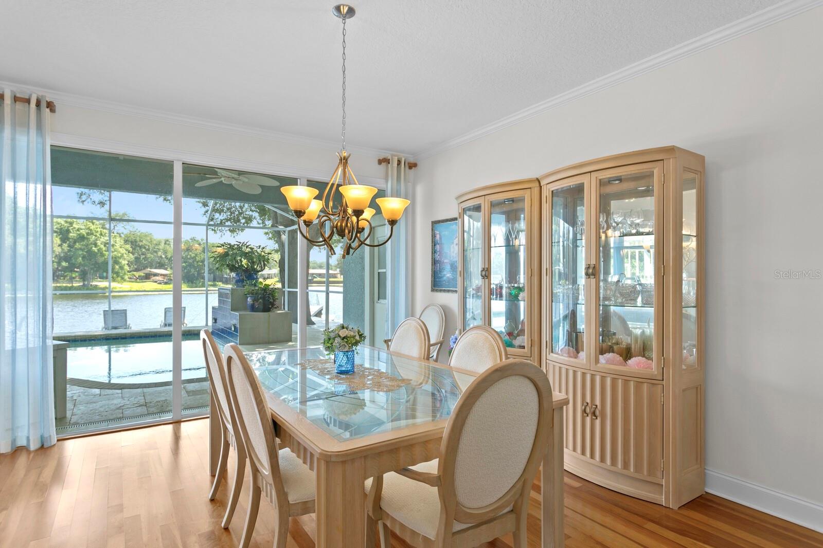 Image 4 of 76 For 13548 Lake Magdalene Drive