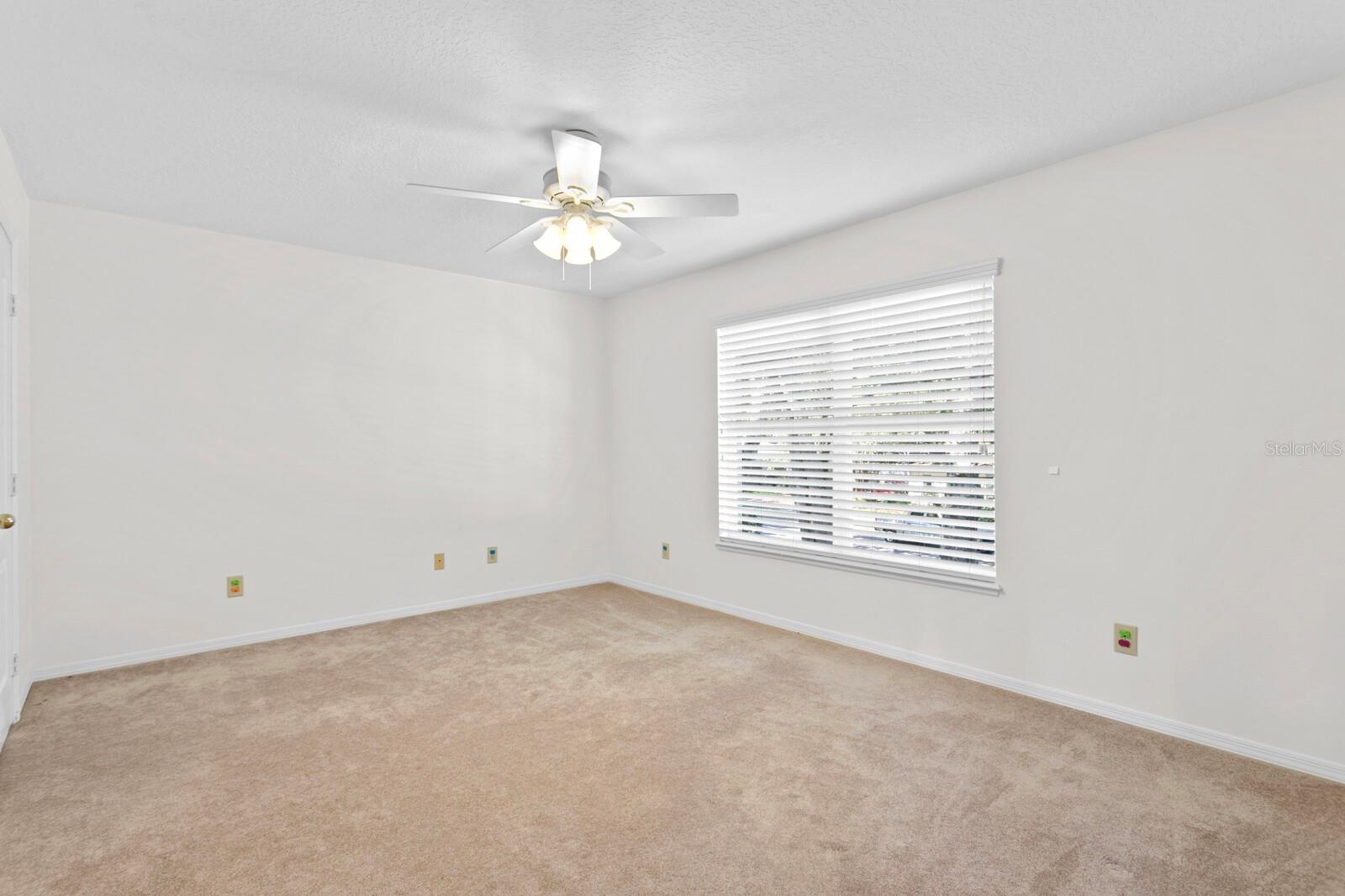 Image 43 of 76 For 13548 Lake Magdalene Drive