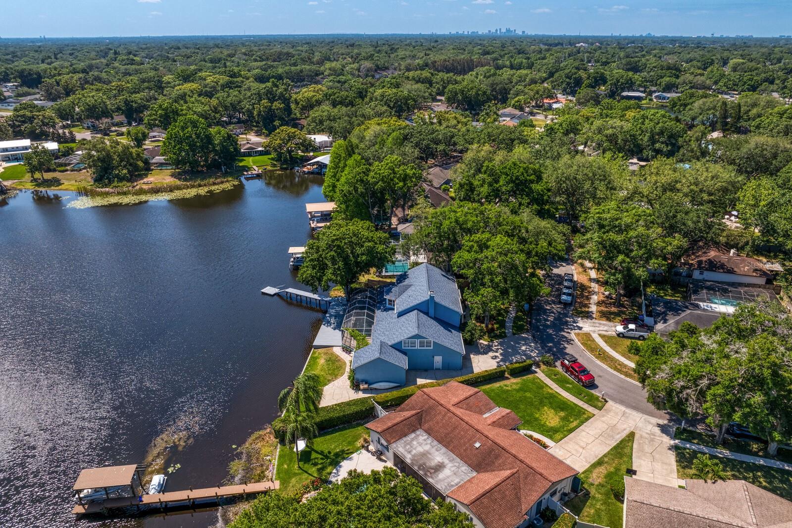 Image 69 of 76 For 13548 Lake Magdalene Drive