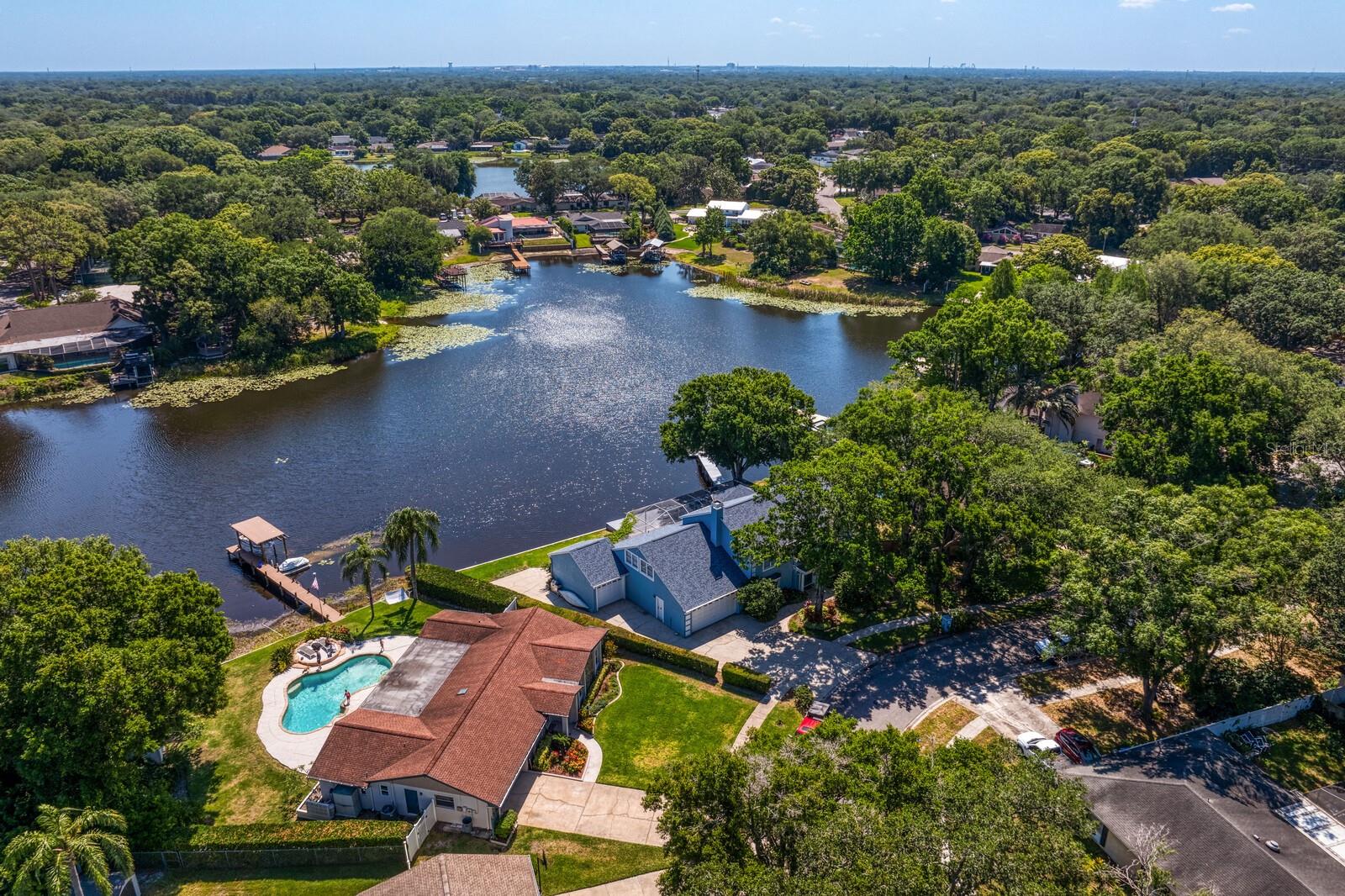 Image 70 of 76 For 13548 Lake Magdalene Drive