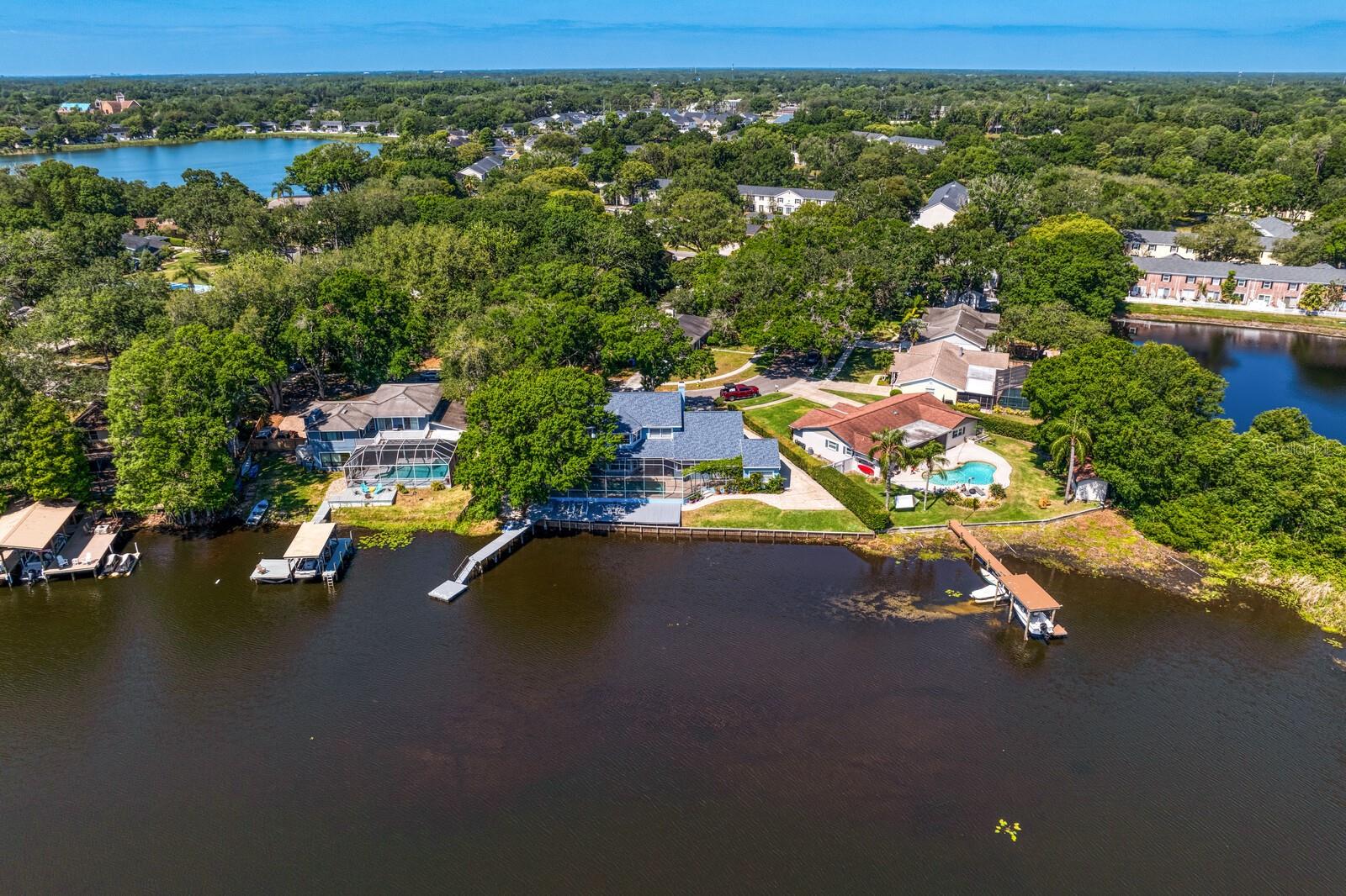 Image 71 of 76 For 13548 Lake Magdalene Drive