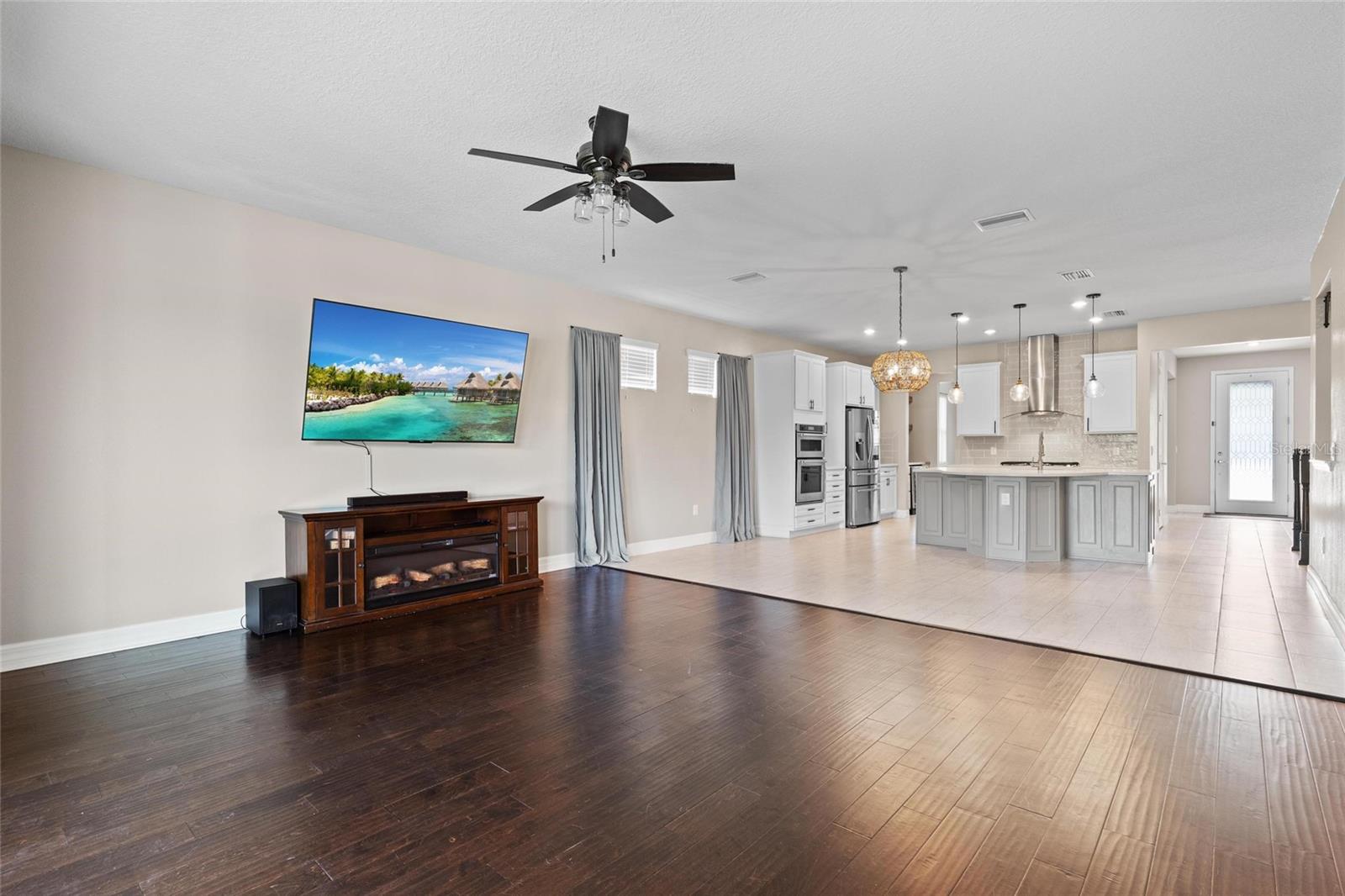 Image 14 of 42 For 2134 Long Spur