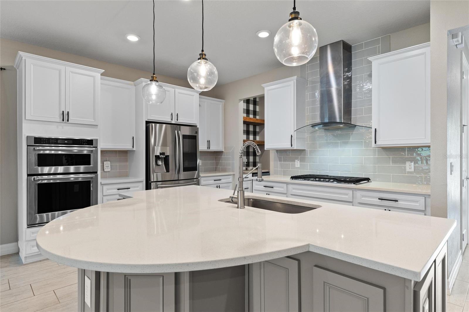 Image 2 of 42 For 2134 Long Spur