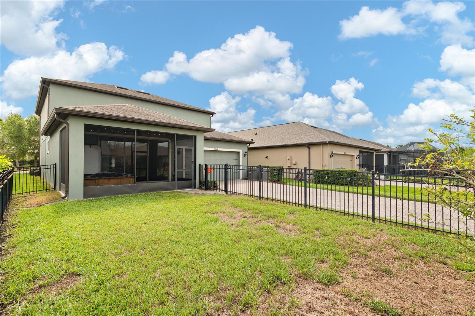 Image 32 of 42 For 2134 Long Spur