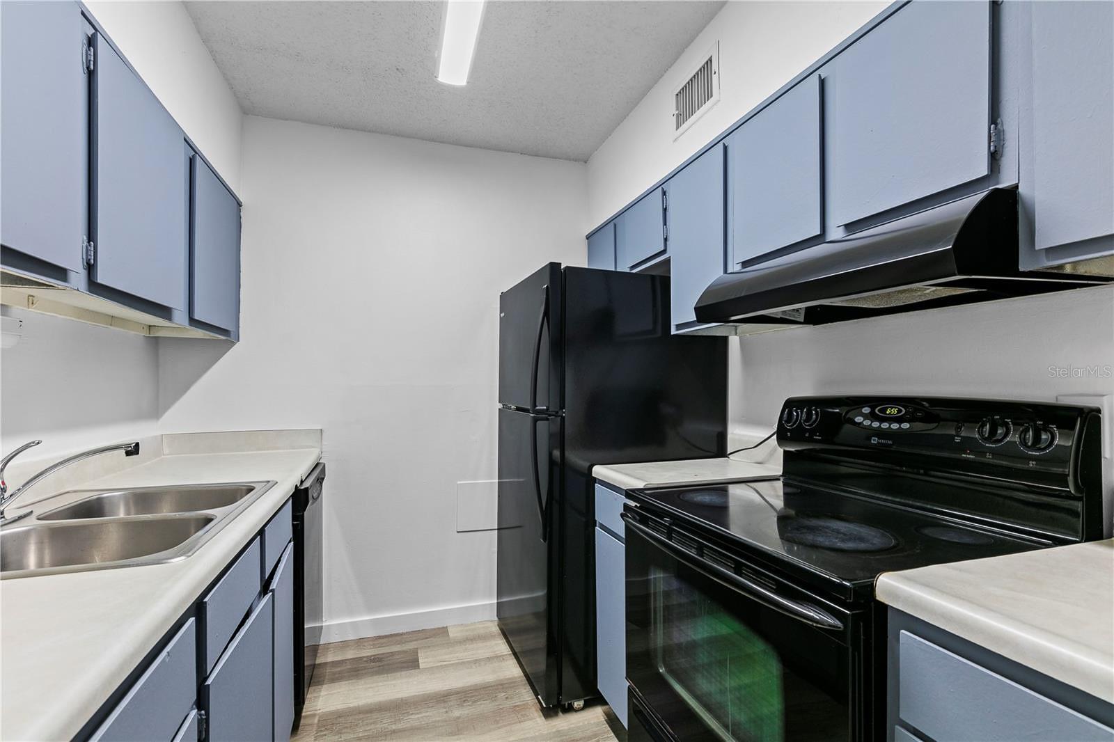 Image 11 of 21 For 6519 Newberry Road 107